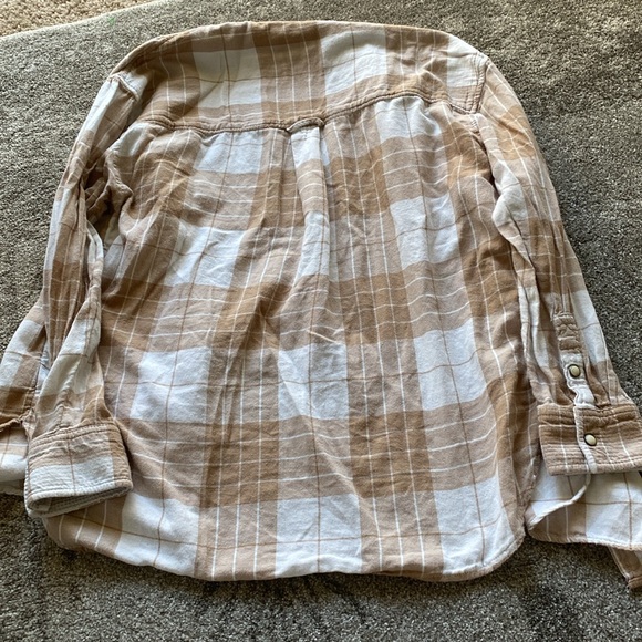 AE Flannel - Picture 4 of 4